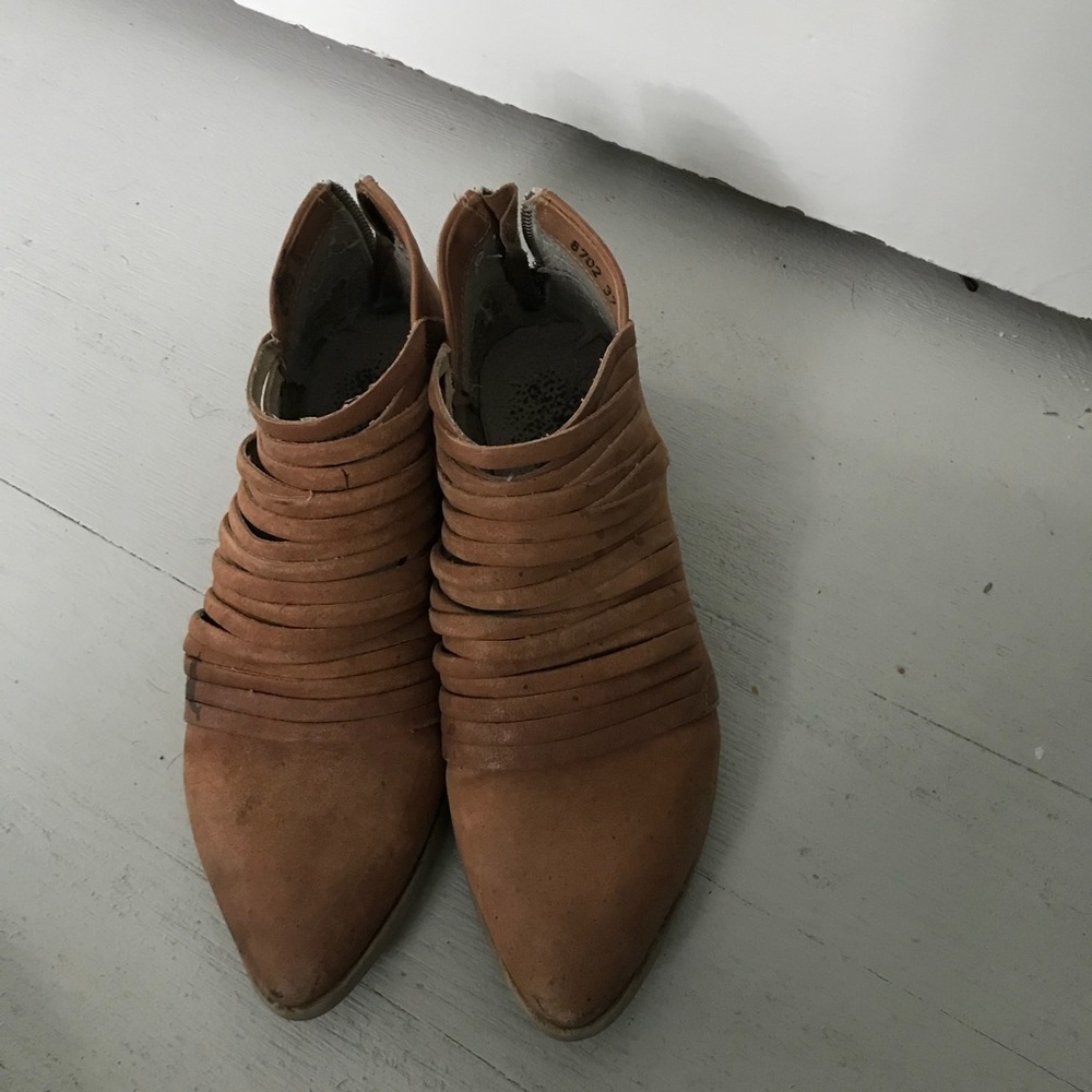 *ON HOLD* Free People Lost in the Valley shoes